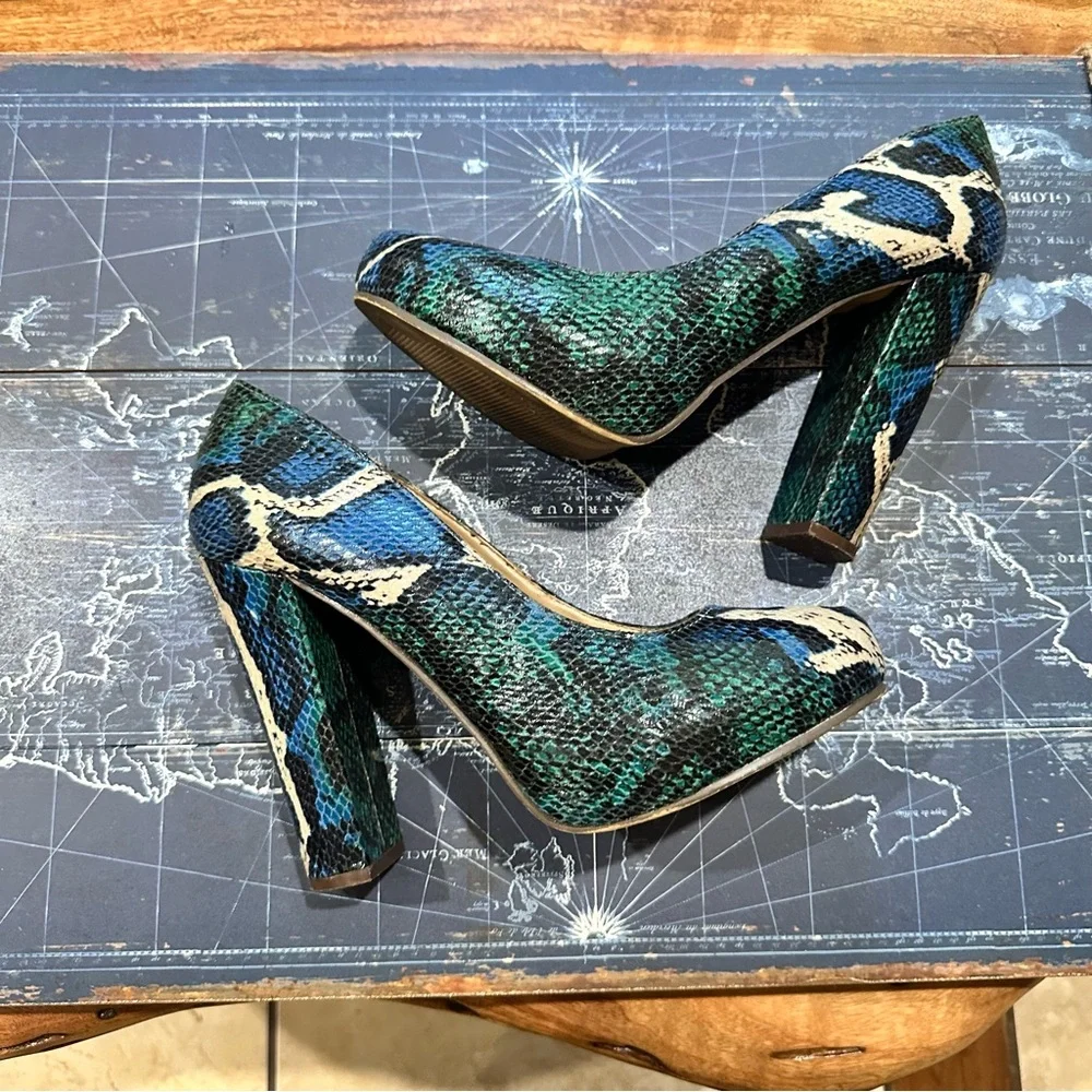 Michael Antonio Snakeskin Platform Heels – Size 8.5 - Picture 3 of 10